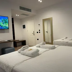 https://the-queens-lion.albaniahotels.org